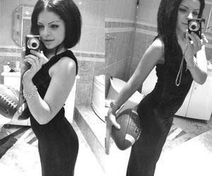 Looking for local cheaters? Take Melanie from Connecticut home with you